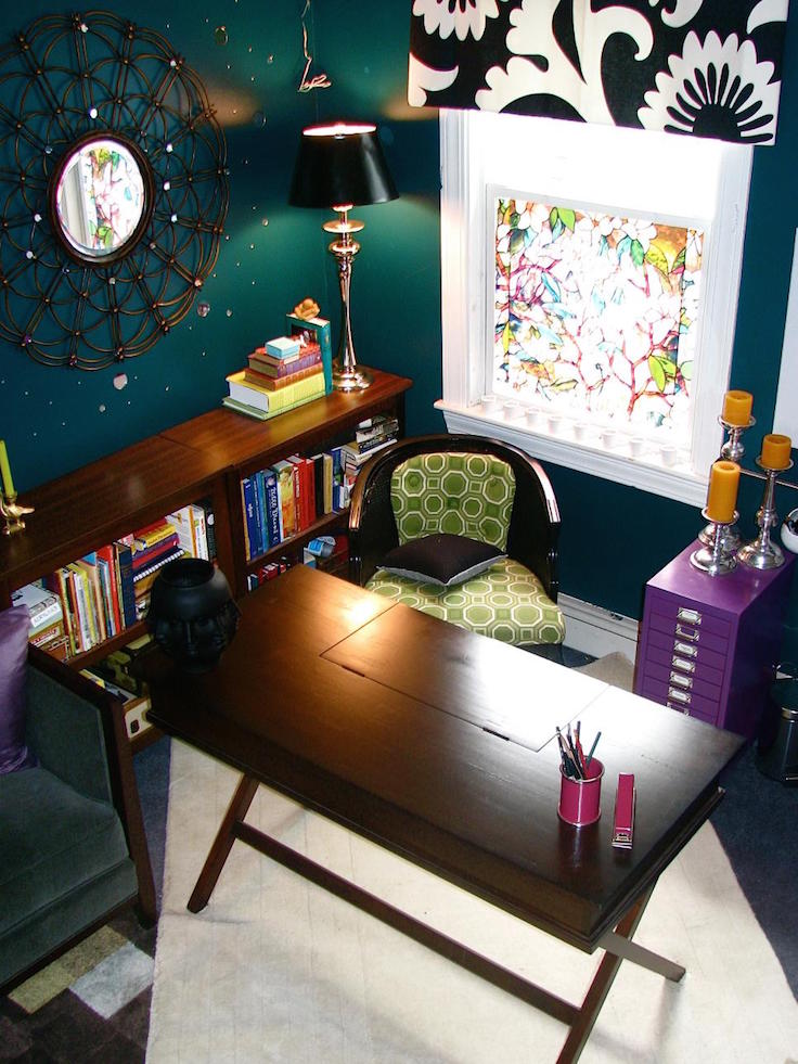 bureau à domicile éclectique et coloré
